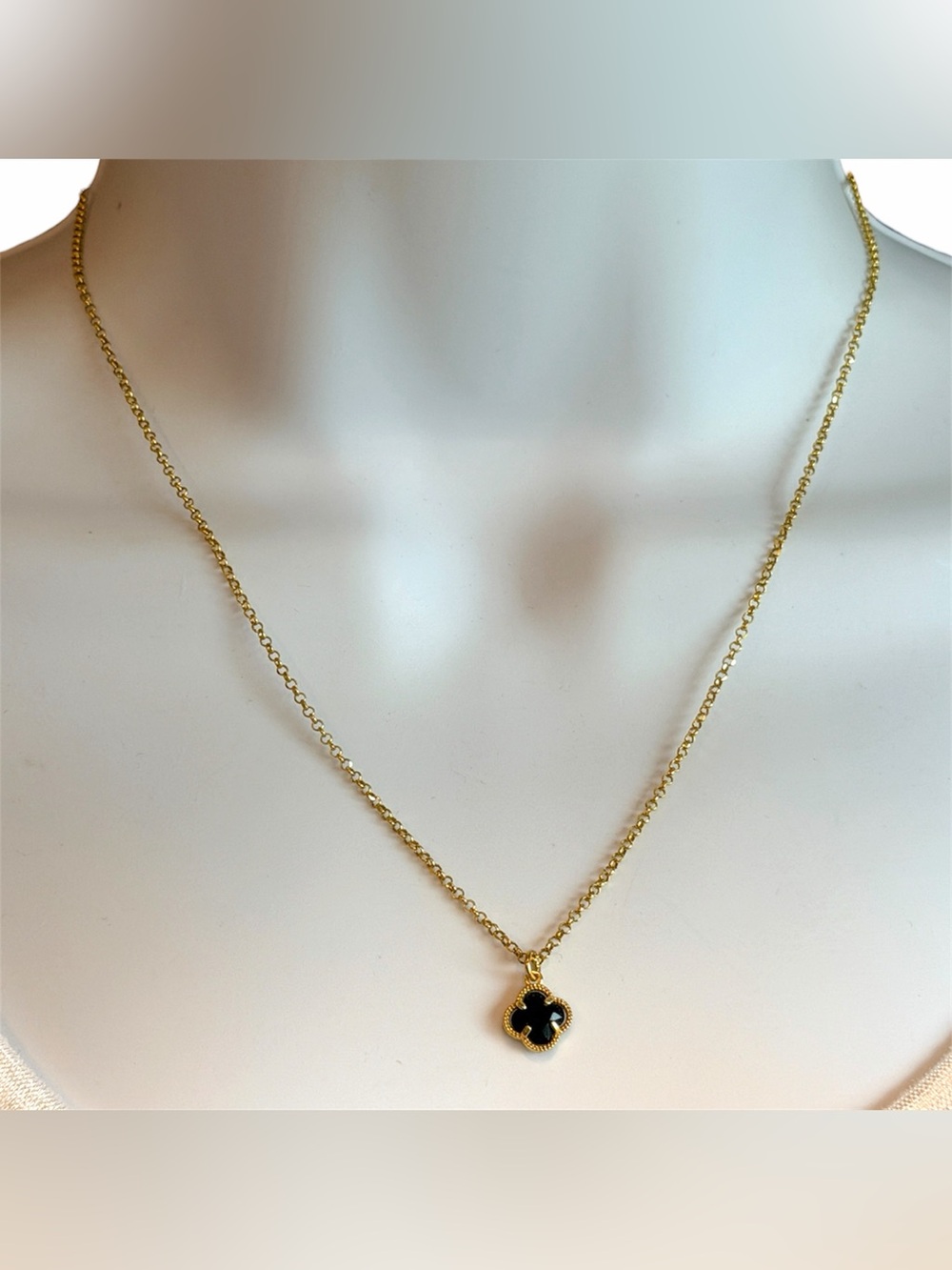 VTG Dyadema Sterling Gold Vermeil Chain Necklace Black Onyx Clover Pendant 18”
